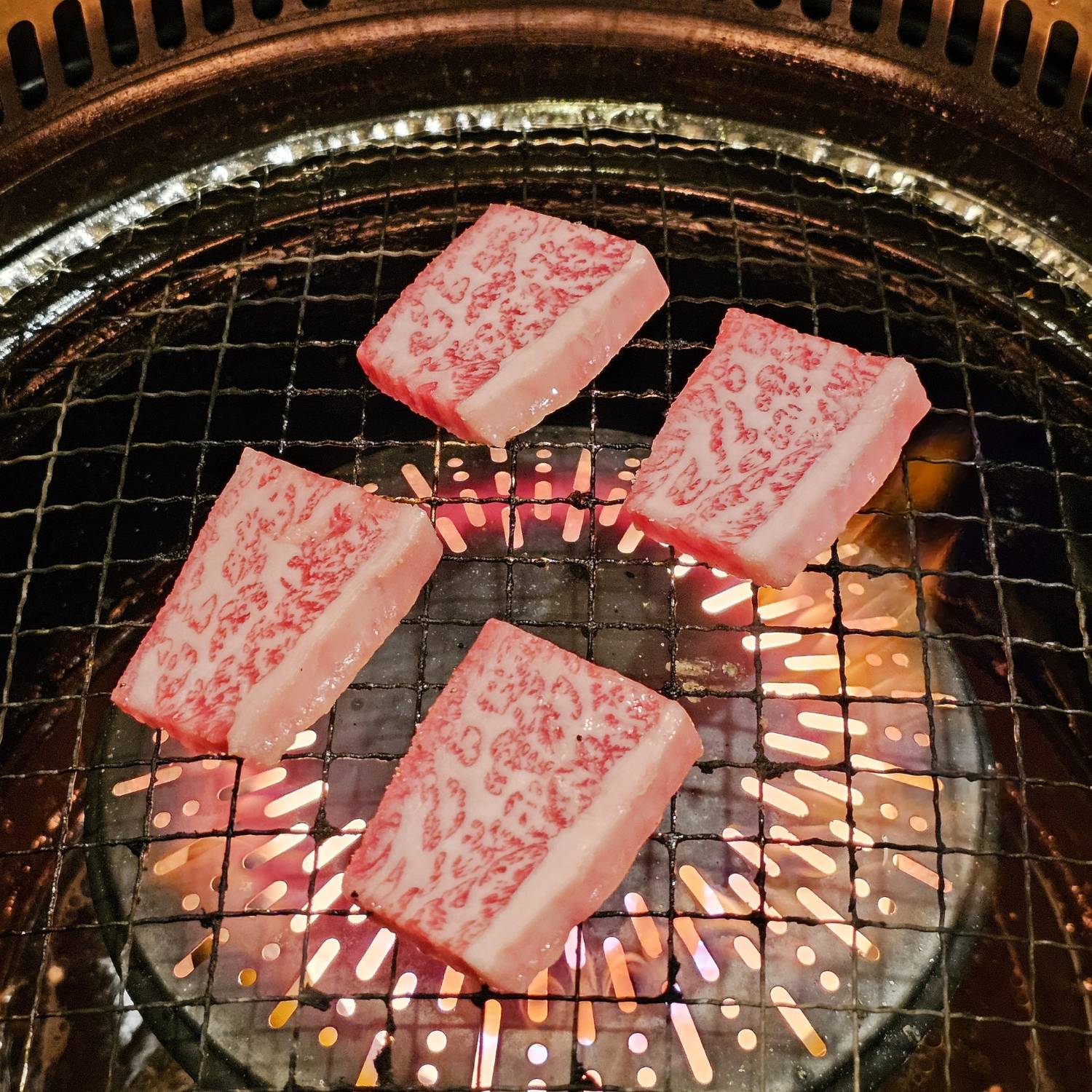 A5 Wagyu Short Rib in dünne Scheiben für Yakiniku geschnitten