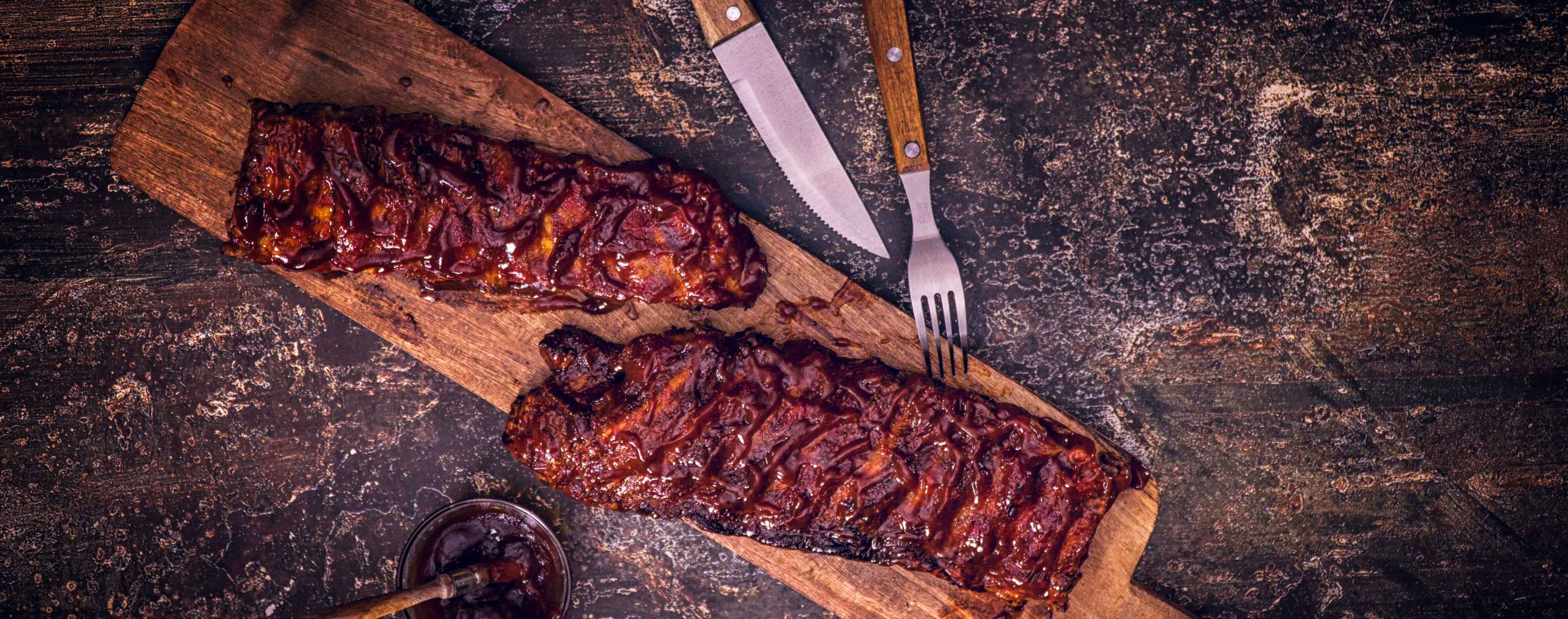Outside Skirt Steak gegrillt medium rare, quer zur Faser aufgeschnitten