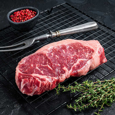 Marmorierung vom rohen US Prime Roastbeef, USDA Prime Qualität